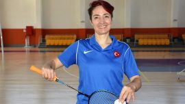Para badmintoncu Halime Yıldız Paris Paralimpik Oyunları'nda altın madalya istiyor