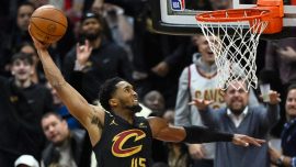 NBA'de Cavaliers, Lakers'ı Mitchell'ın skorer oyunuyla yendi