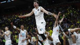NBA'de Luka Doncic'den "triple-double"