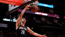 NBA'de Rockets, Alperen'in 'double double' yaptığı maçı kazandı