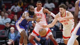 NBA'deki "Türk derbisi"ni Alperen kazandı