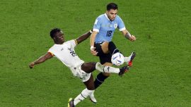 Uruguay'a galibiyet yetmedi
