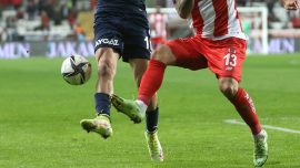 Antalyaspor Fenerbahçe'yi ağırlayacak