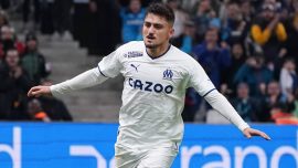 Cengiz Ünder oynuyor Marsilya kazanıyor