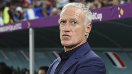 Fransa'da teknik direktör Deschamps'ın sözleşmesi uzatıldı