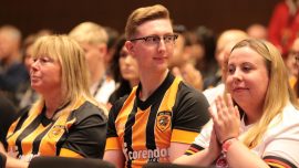 Hull City deplasmana taraftarlarını ücretsiz olarak götürecek