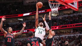 NBA'de Antetokounmpo kariyer rekoru kırdı