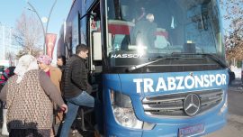 39 depremzede Trabzonspor'un takım otobüsüyle Trabzon'a geldi