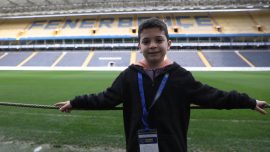 Fenerbahçe enkazdan kurtarılan Kuzey Koşar'ı ağırladı