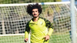 Futbolcu Yakup Alkan'ın Şanlıurfaspor'a attığı imza hayatını kurtarmış