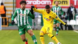 Konyaspor İstanbulspor'u ağırlıyor