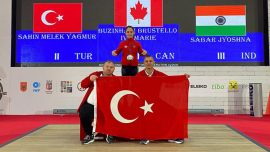 Milli halterci Yağmur Melek Şahin'den 3 madalya