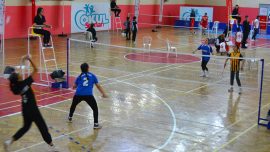 Ardahan'da küçükler badminton müsabakaları başladı