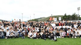 Beşiktaş Futbol Takımı 23 Nisan'da çocuklarla bir araya geldi