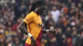 Gomis'ten "oynamak istemiyor" iddialarıyla ilgili açıklama