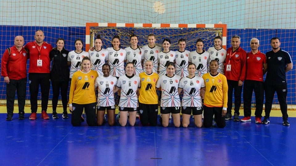 Konyaaltı Belediyespor EHF Kadınlar Kupası final için ilk maçına çıkacak