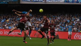 Napoli şampiyonluğu gelecek haftaya bıraktı