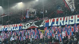 PSG taraftarlarından "oruç açma" tepkisi