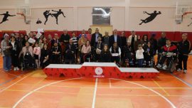 Bocce turnuvasında engelli bireyler karşı karşıya geldi