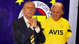 Christoph Daum Fenerbahçe'yi ziyaret etti