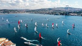İstanbul Boğazı gemi trafiğine yeniden açıldı