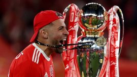 Portekiz'de şampiyon Benfica