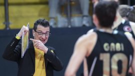 VakıfBank-Guidetti kupa kazanma geleneğini sürdürüyor
