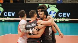 A Milli Erkek Voleybol Takımı Portekiz'i 3-2 yendi