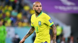 Dani Alves'in tutuksuz yargılanma talebi reddedildi