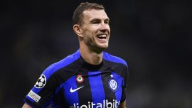 Edin Dzeko İstanbul'a geliyor
