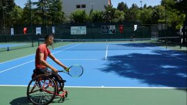 Manisa'da Tekerlekli Sandalye Tenis Akıncılar Türkiye Şampiyonası başladı