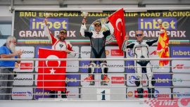 Milli motosikletçiler Yunanistan'da kürsüye çıktı