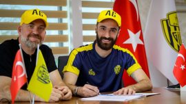 MKE Ankaragücü Boşnak futbolcu Riad Bajic ile sözleşme imzaladı