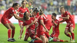 Şampiyon FOMGET Kadın Futbol Takımı'nda yeni hedef Avrupa'da başarı