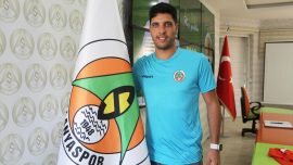 Alanyaspor eski futbolcusu Joao Novais'i transfer etti
