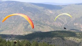 Çankırı'da düzenlenen yamaç paraşütü yarışması başladı