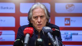 Fenerbahçe'den ayrılan teknik direktör Jesus, eski takımı Al Hilal'i çalıştıracak