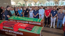 "Küçük Tevfik" lakaplı Tevfik Gülcan son yolculuğuna uğurlandı