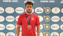 Milli güreşçi Osman Göçen'den bronz madalya