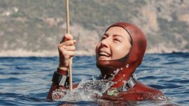 Milli sporcu Birgül Erken Bahamalar'da 100 metreye dalarak tarihe geçmek istiyor