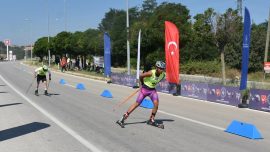 Analig Tekerlekli Kayak Türkiye Şampiyonası Sinop'ta başladı