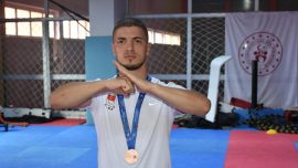 Çin'de 3 yıl wushu eğitimi alan milli sporcunun hedefi dünya şampiyonluğu