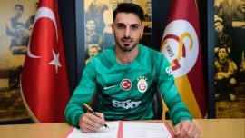 Galatasaray Günay Güvenç'i KAP'a bildirdi