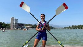 Kürek sporunun "altın" kızı Elis Özbay adından söz ettiriyor