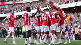 Arsenal Manchester United'ı 3 golle geçti