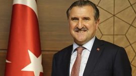 Bakan Bak'tan paralimpik sporcular için tebrik mesajı