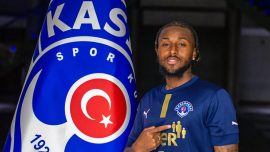 Kasımpaşa'dan orta sahaya takviye