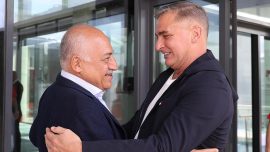 Mehmet Büyükekşi Stefan Kuntz ile "yola devam" dedi