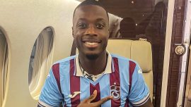 Nicolas Pepe resme Trabzonspor'da
