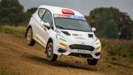 15 yaşındaki ralli pilotu Can Alakoç Litvanya Rallisi'nde şampiyon oldu